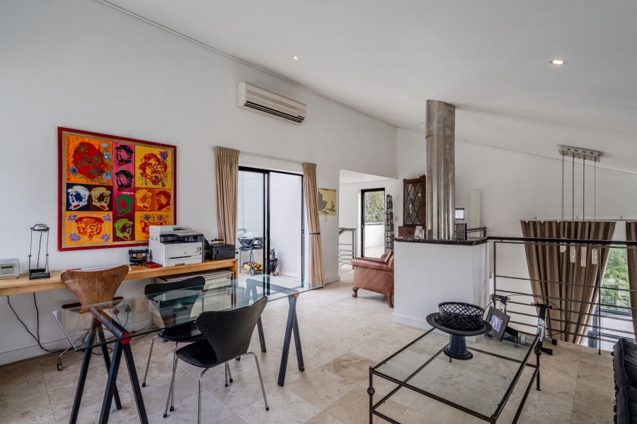 3 Bedroom Property for Sale in Oranjezicht Western Cape